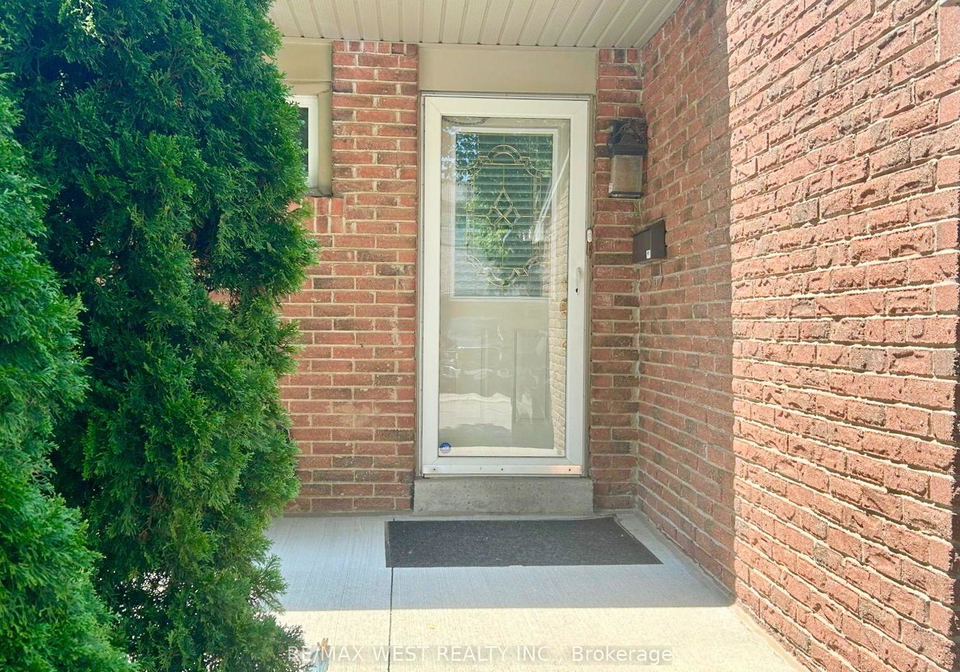 2670-battleford-road-mississauga-ontario-w13604746