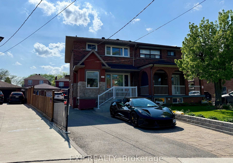 132-brookhaven-drive-toronto-north-york-ontario-w13604796
