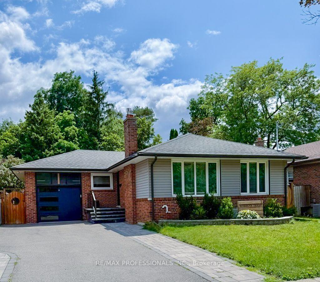 7-sedgebrook-crescent-toronto-etobicoke-ontario-w13604834