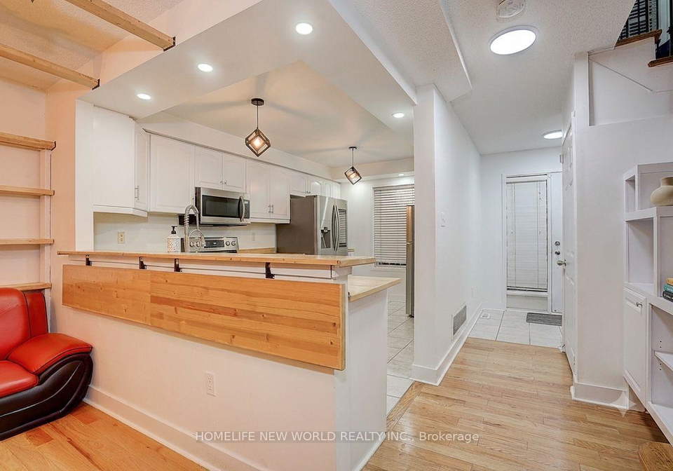 199-hillcrest-avenue-mississauga-ontario-w13604960
