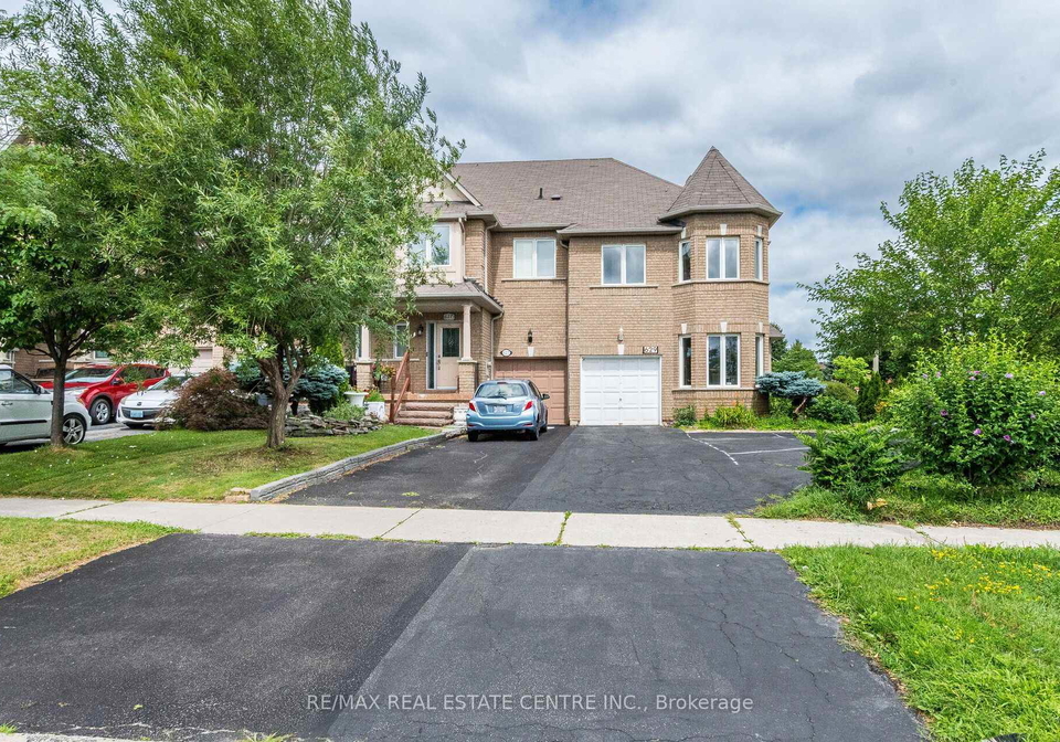629-lumberton-crescent-mississauga-ontario-w13605006