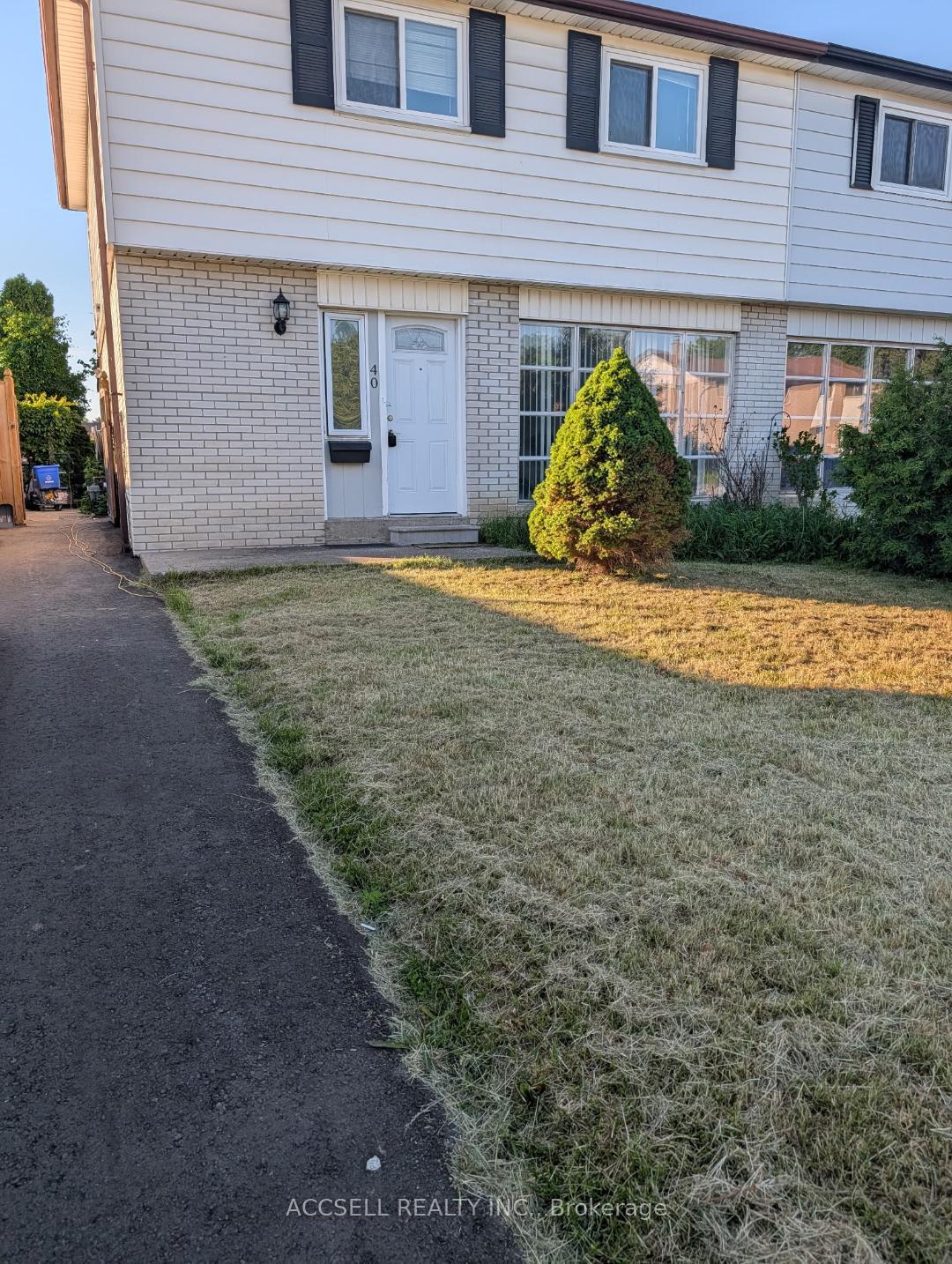 40-flamingo-crescent-brampton-ontario-w13605512