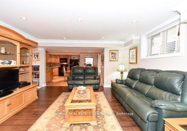 189-milkweed-way-oakville-ontario-w13605538