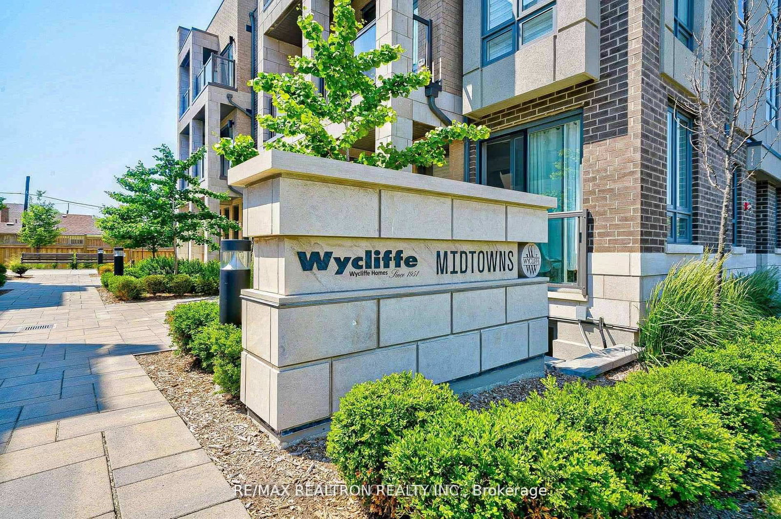 721-lawrence-avenue-w-toronto-north-york-ontario-w13605618