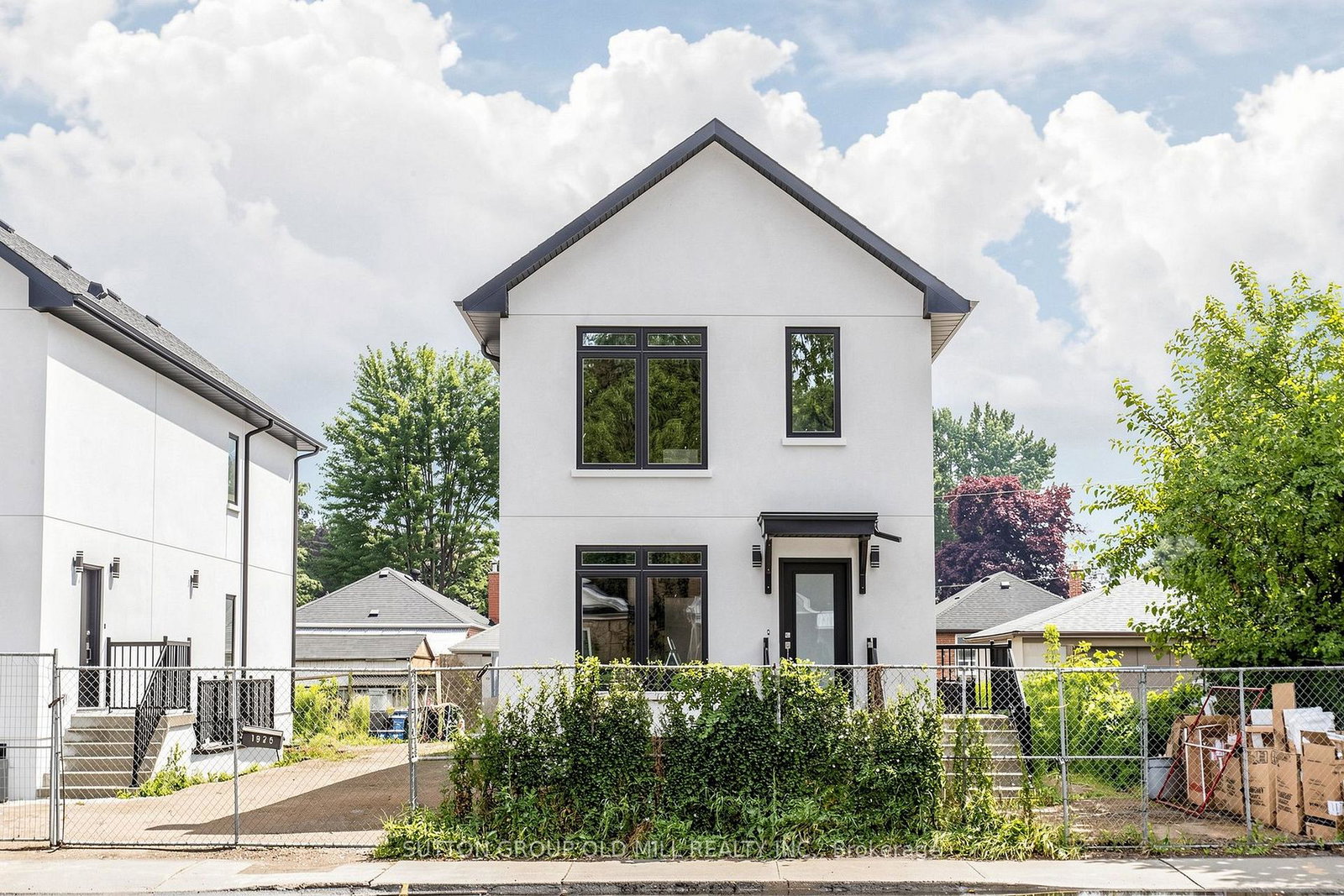 1925-lawrence-avenue-w-toronto-north-york-ontario-w13605664