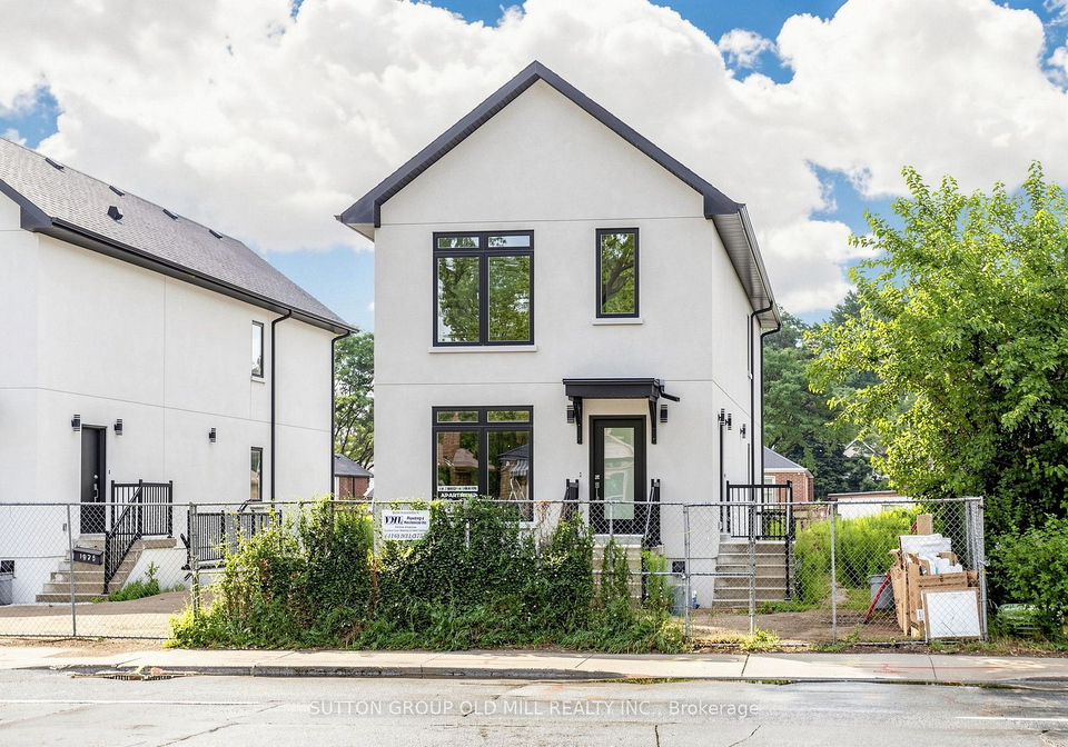 1925-lawrence-avenue-w-toronto-north-york-ontario-w13605664