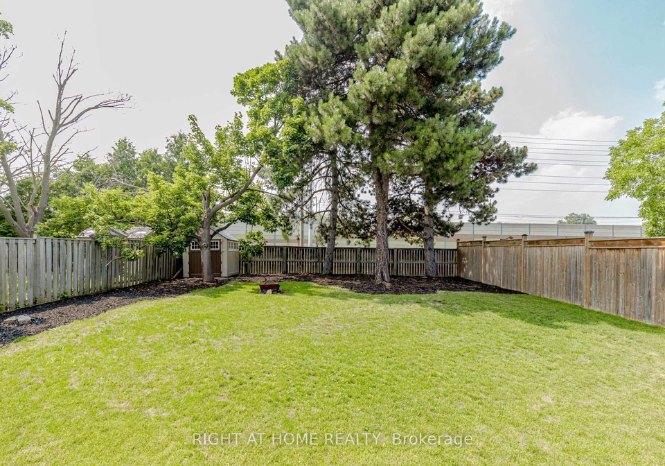 1073-mesa-crescent-mississauga-ontario-w13605668