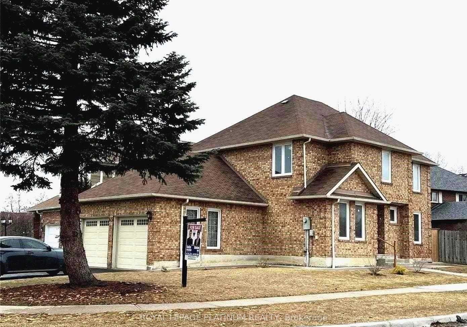 63-lord-simcoe-drive-brampton-ontario-w13605674