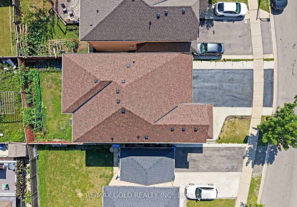3-tan-lane-brampton-ontario-w13605784