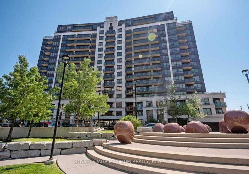 1070-sheppard-avenue-w-toronto-york-ontario-w13605794