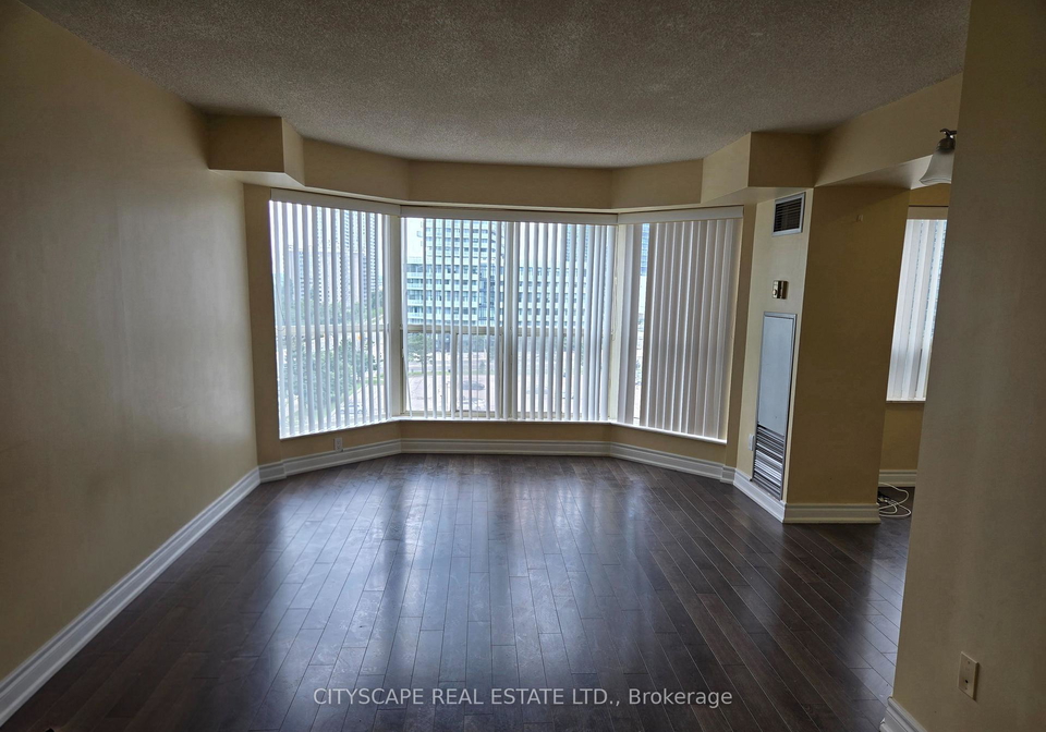 335-webb-drive-mississauga-ontario-w13605894
