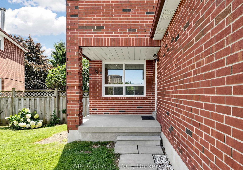 4749-empire-crescent-mississauga-ontario-w13605992