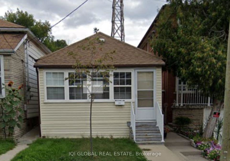 223-prescott-avenue-s-toronto-toronto-ontario-w13606044