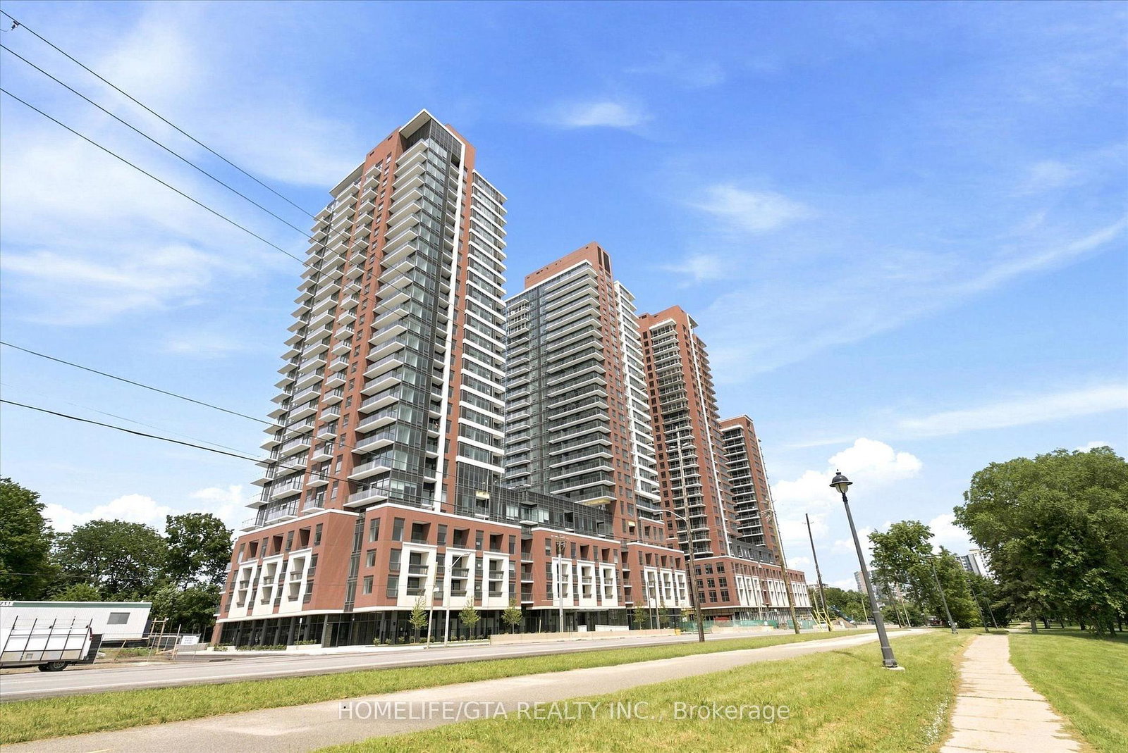 4010-eglinton-avenue-w-toronto-etobicoke-ontario-w13606274