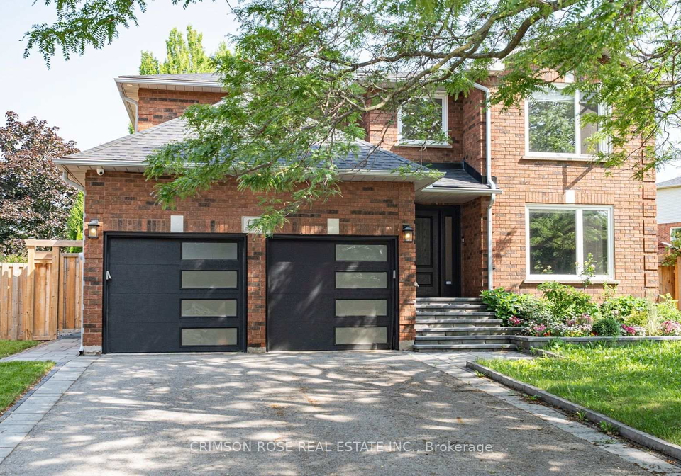1588-stationmaster-lane-oakville-ontario-w13606446