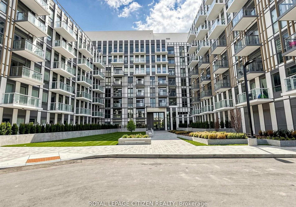 1005-dundas-avenue-oakville-ontario-w13606570