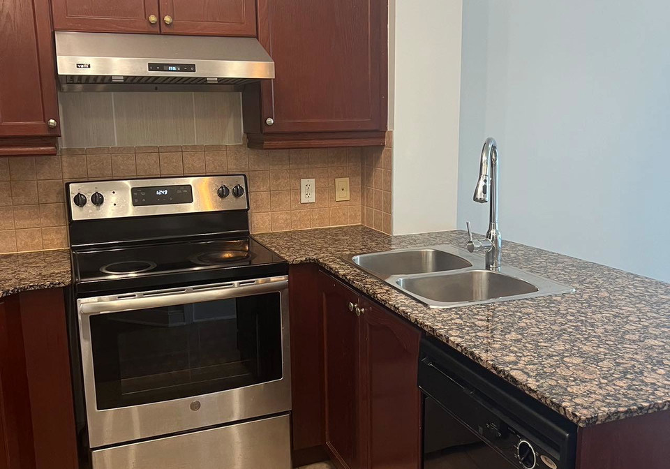 70-absolute-avenue-mississauga-ontario-w13606640