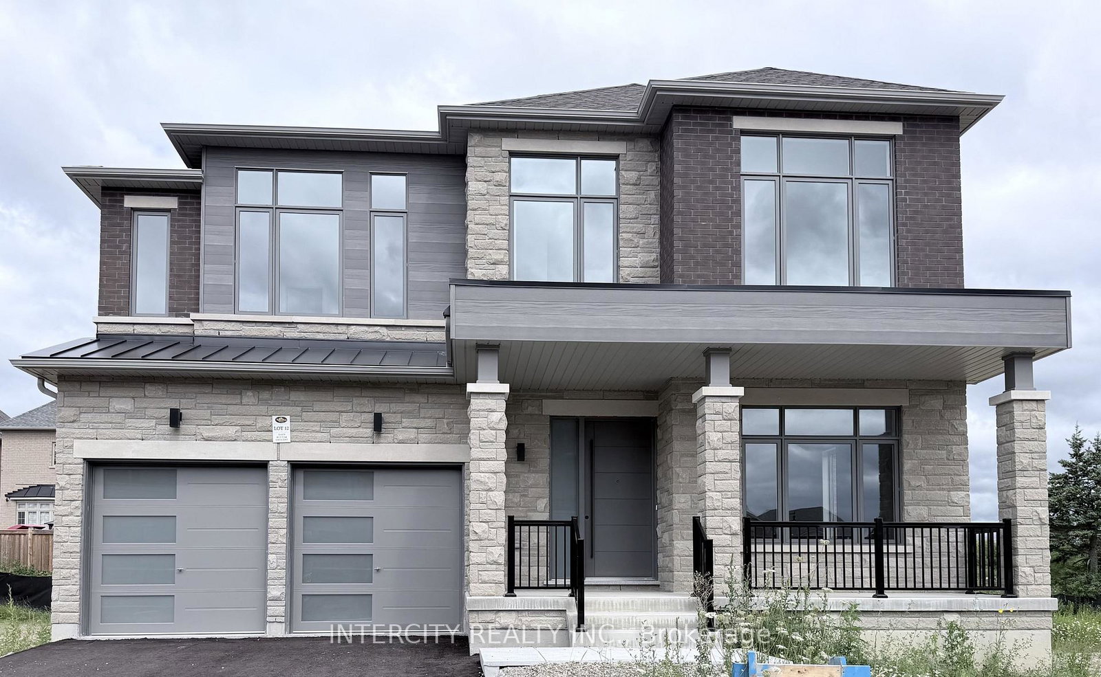 6-gold-bottom-crescent-brampton-ontario-w13606688