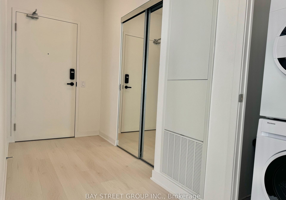 3900-confederation-parkway-mississauga-ontario-w13606728