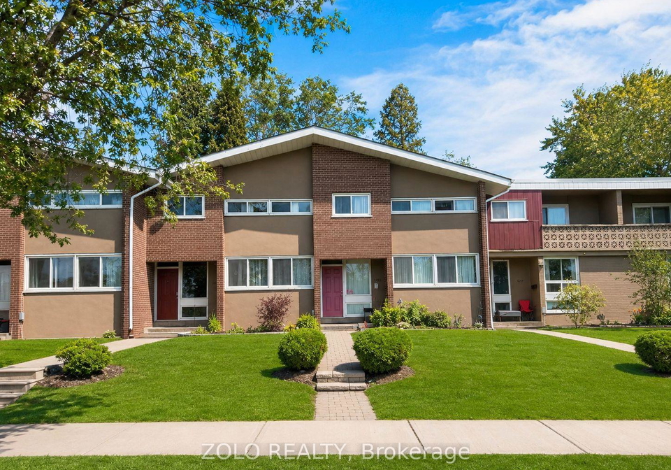 3250-the-credit-woodlands-mississauga-ontario-w13607242
