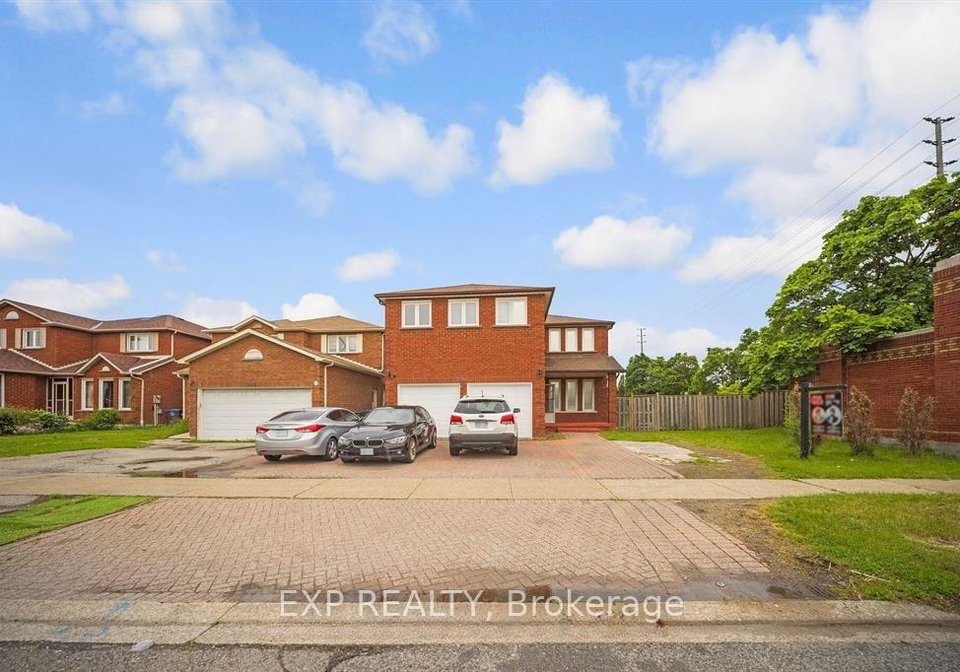 692-huntington-ridge-drive-mississauga-ontario-w13607286