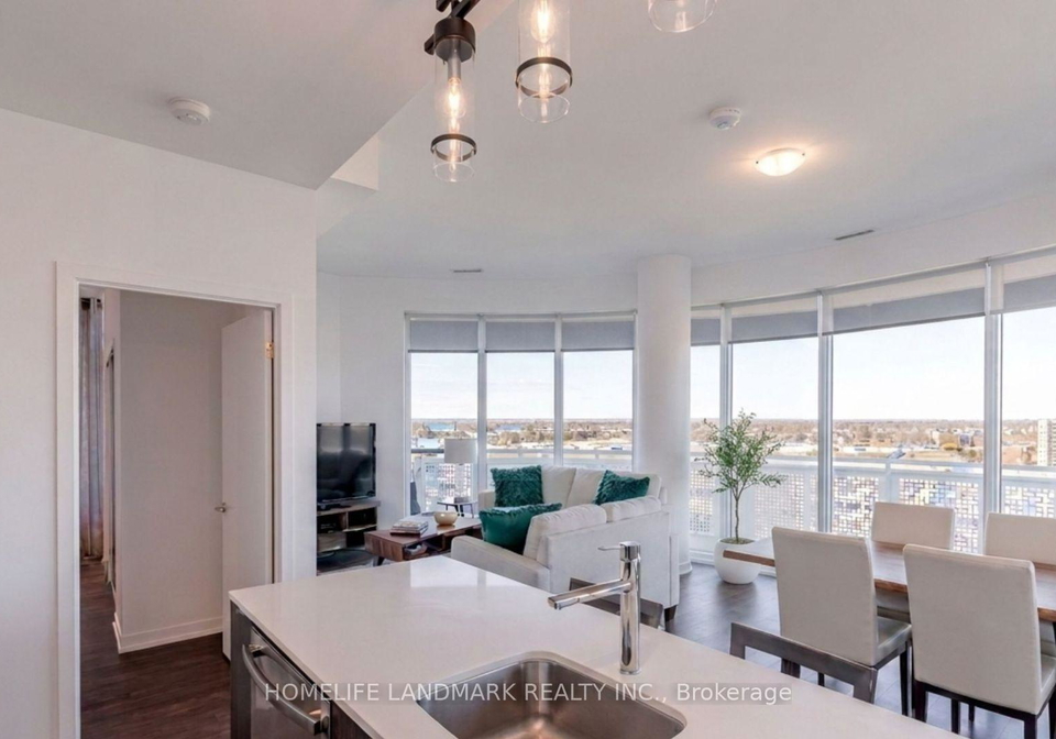 2520-eglinton-avenue-w-mississauga-ontario-w13607292