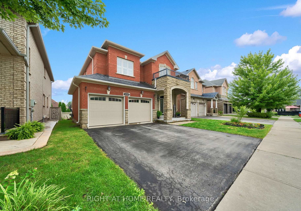 1030-lonsdale-lane-oakville-ontario-w13607462