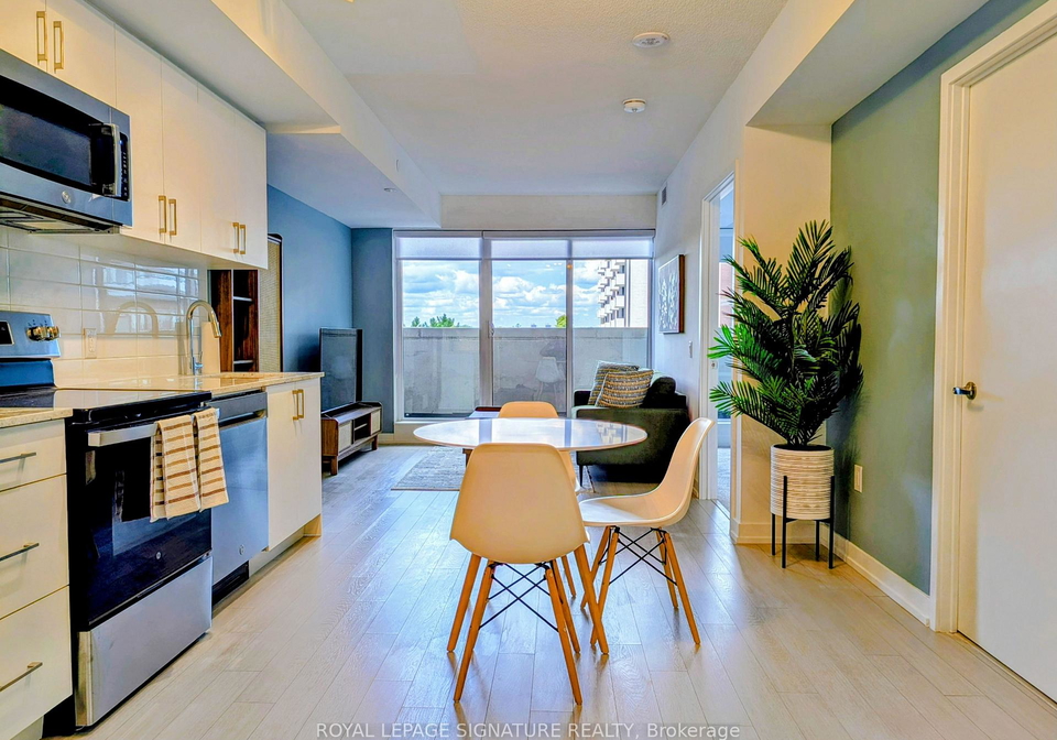 4010-eglinton-avenue-w-toronto-etobicoke-ontario-w13607558