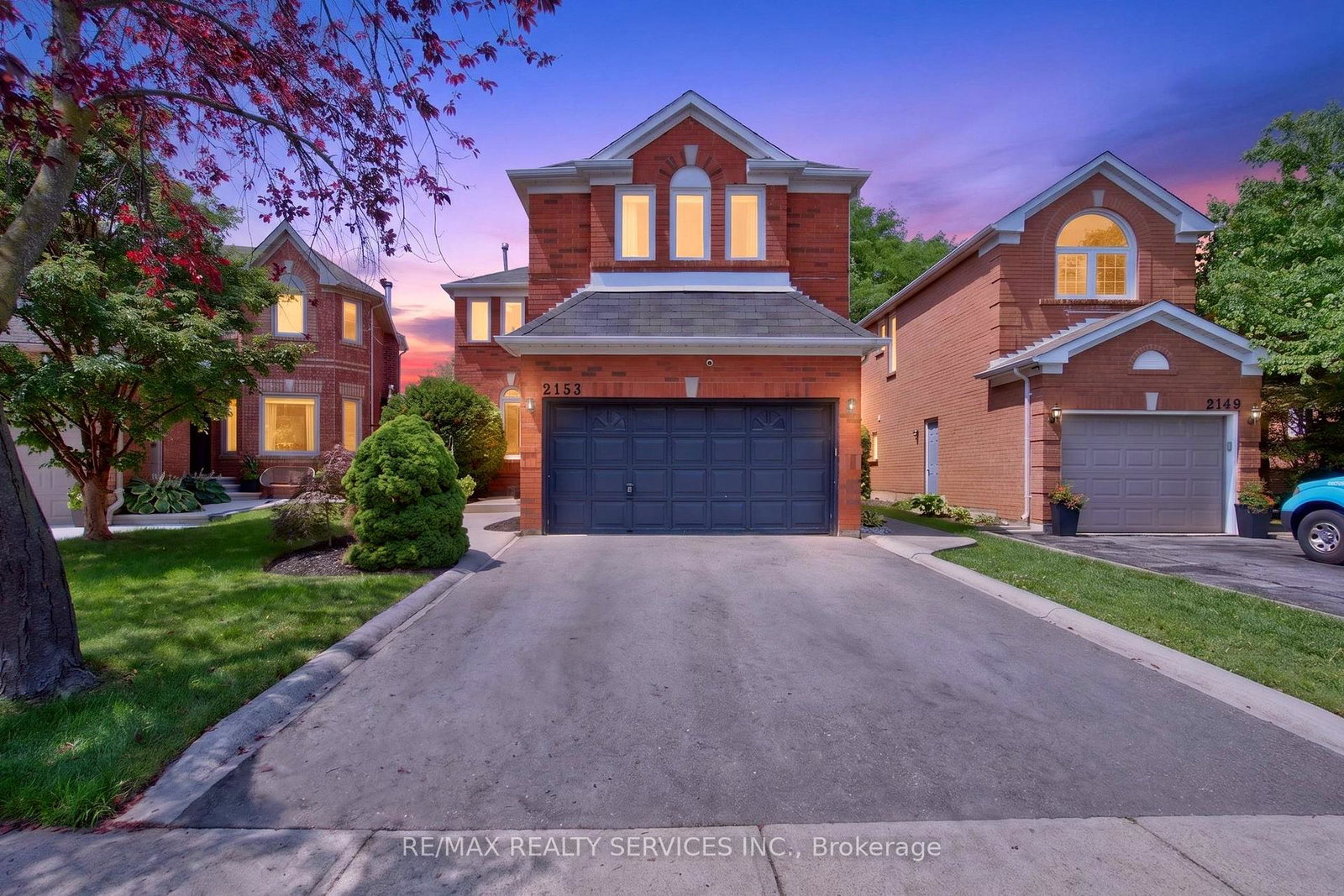 2153-oak-bliss-crescent-oakville-ontario-w13607592