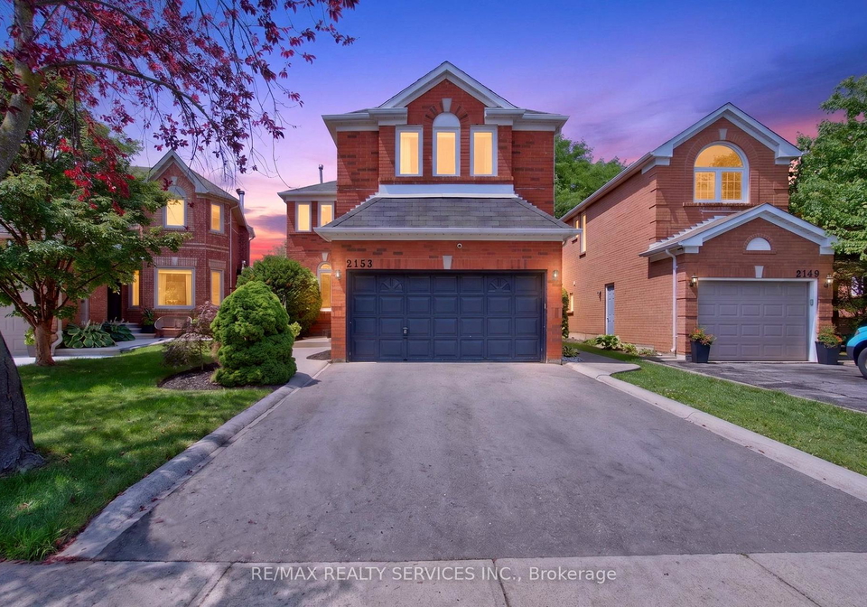 2153-oak-bliss-crescent-oakville-ontario-w13607592