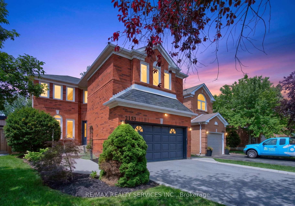 2153-oak-bliss-crescent-oakville-ontario-w13607592