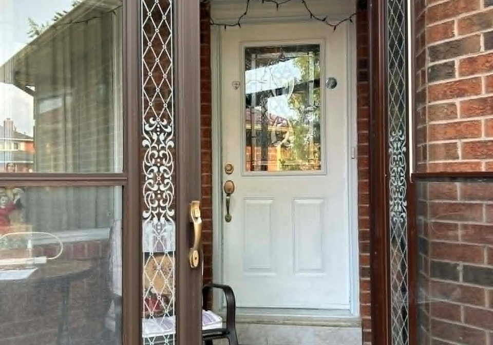 3546-italia-crescent-mississauga-ontario-w13607612