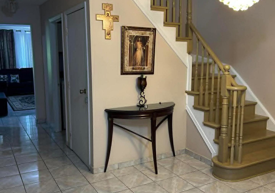 3546-italia-crescent-mississauga-ontario-w13607612
