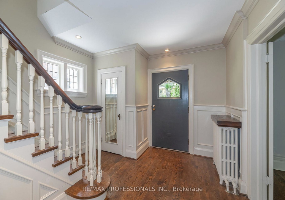 61-grenview-boulevard-n-toronto-etobicoke-ontario-w13607658