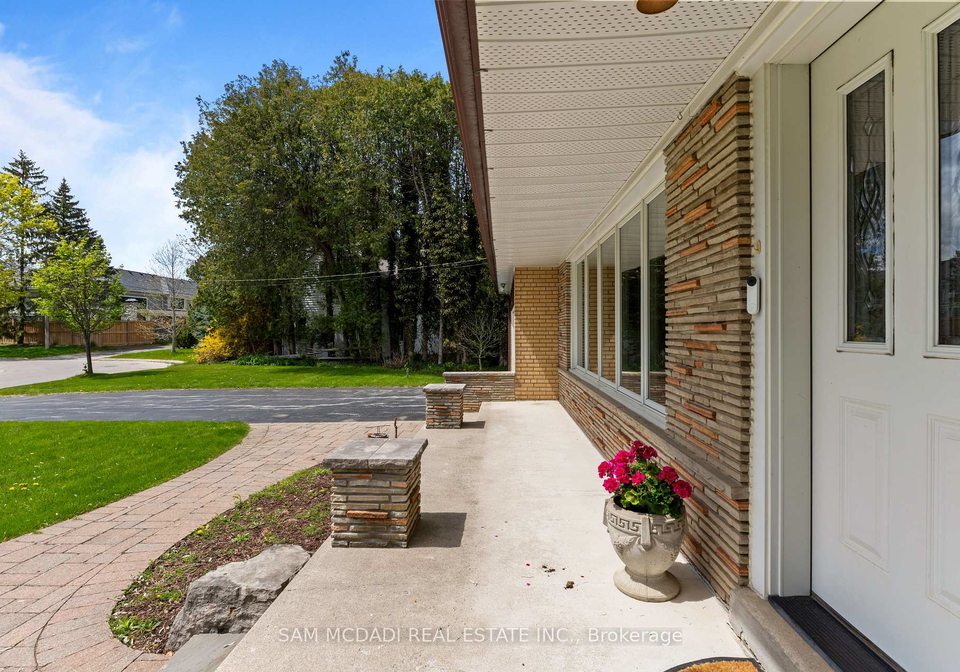 521-vanessa-crescent-mississauga-ontario-w13607856