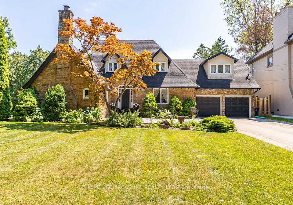 39-yorkleigh-avenue-toronto-etobicoke-ontario-w13607952