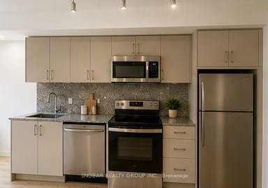 4000-eglinton-avenue-w-toronto-etobicoke-ontario-w13608070