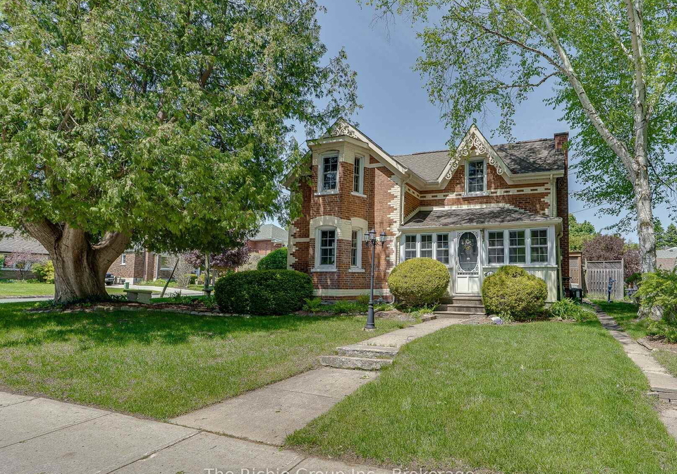 15-emma-street-caledon-ontario-w13608084