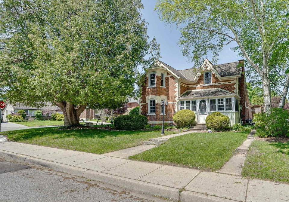 15-emma-street-caledon-ontario-w13608084