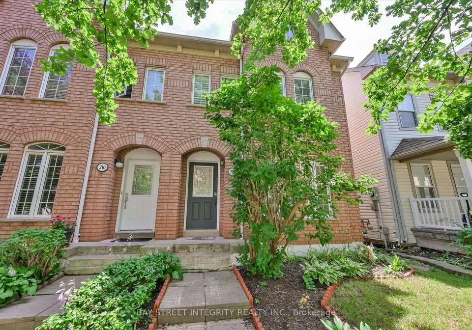 208-georgian-drive-oakville-ontario-w13608206