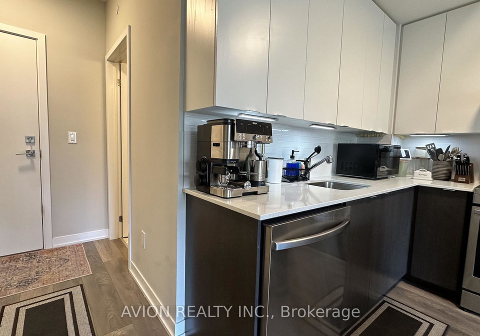 160-canon-jackson-drive-toronto-north-york-ontario-w13608208