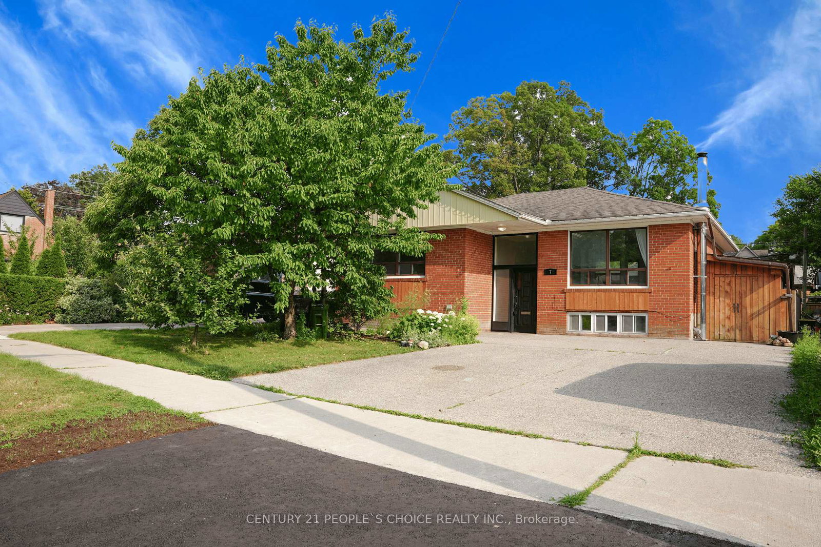 7-north-heights-road-toronto-etobicoke-ontario-w13608382
