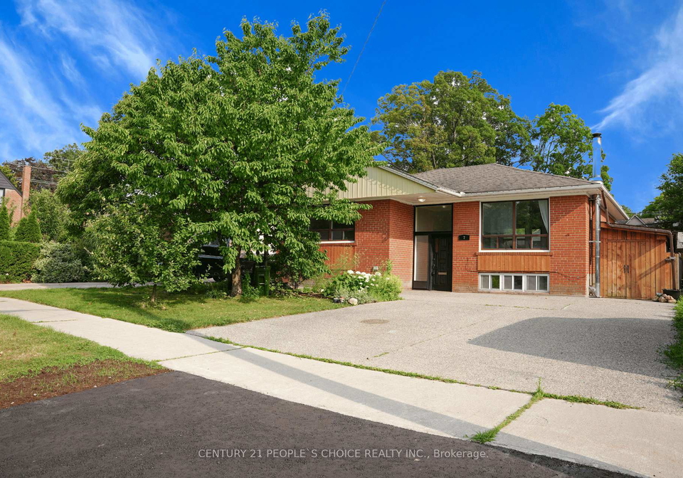 7-north-heights-road-toronto-etobicoke-ontario-w13608382