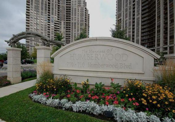 700-humberwood-boulevard-toronto-etobicoke-ontario-w13608498