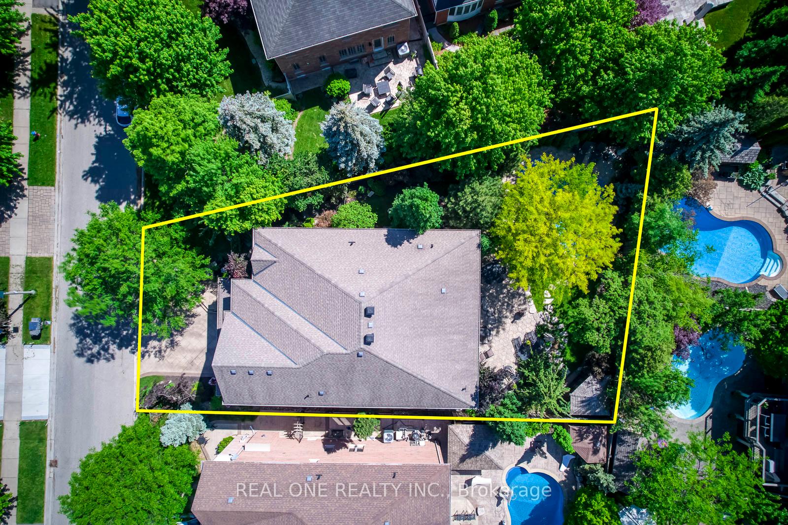 1517-craigleith-road-oakville-ontario-w13608694