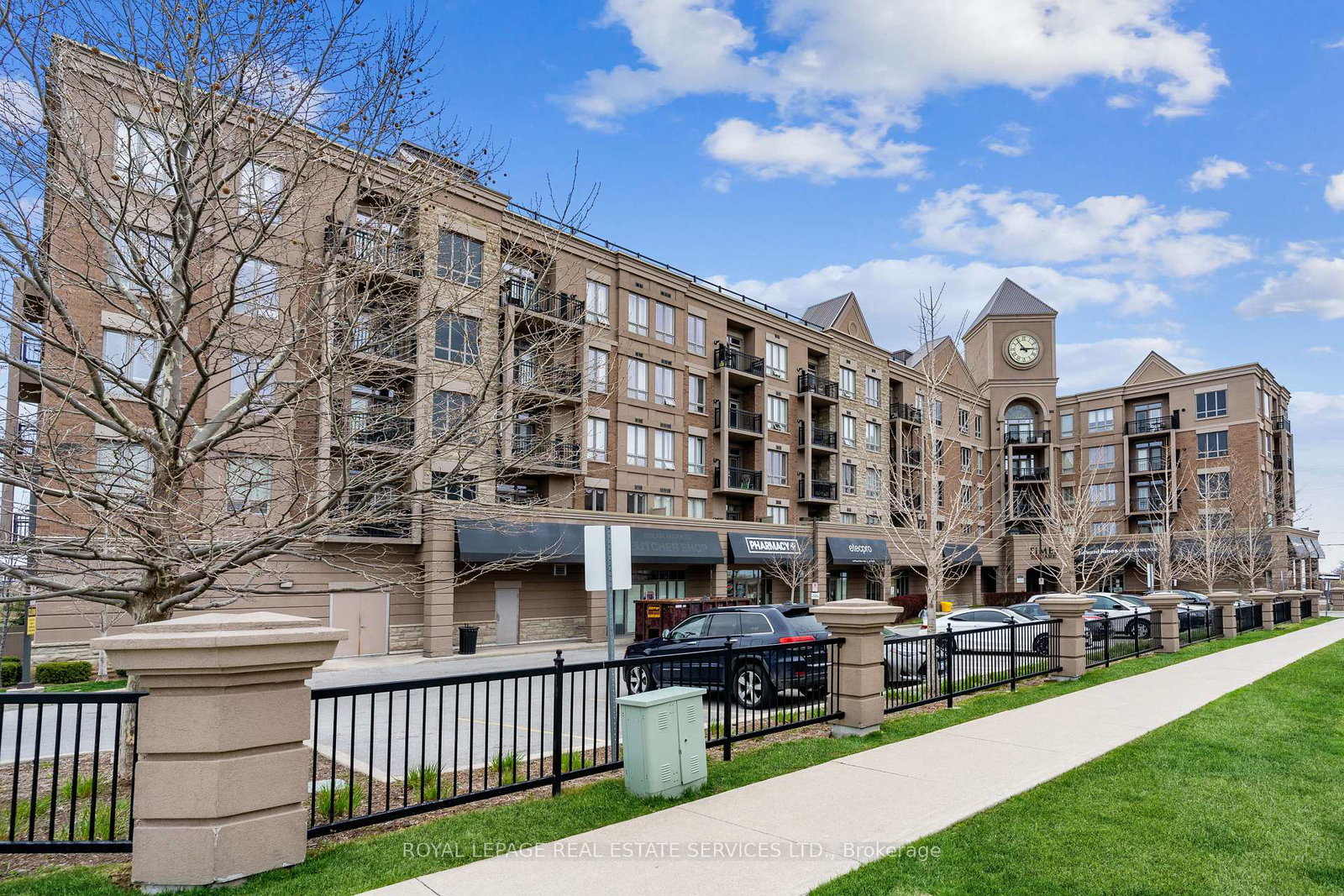 5327-upper-middle-road-burlington-ontario-w13608778