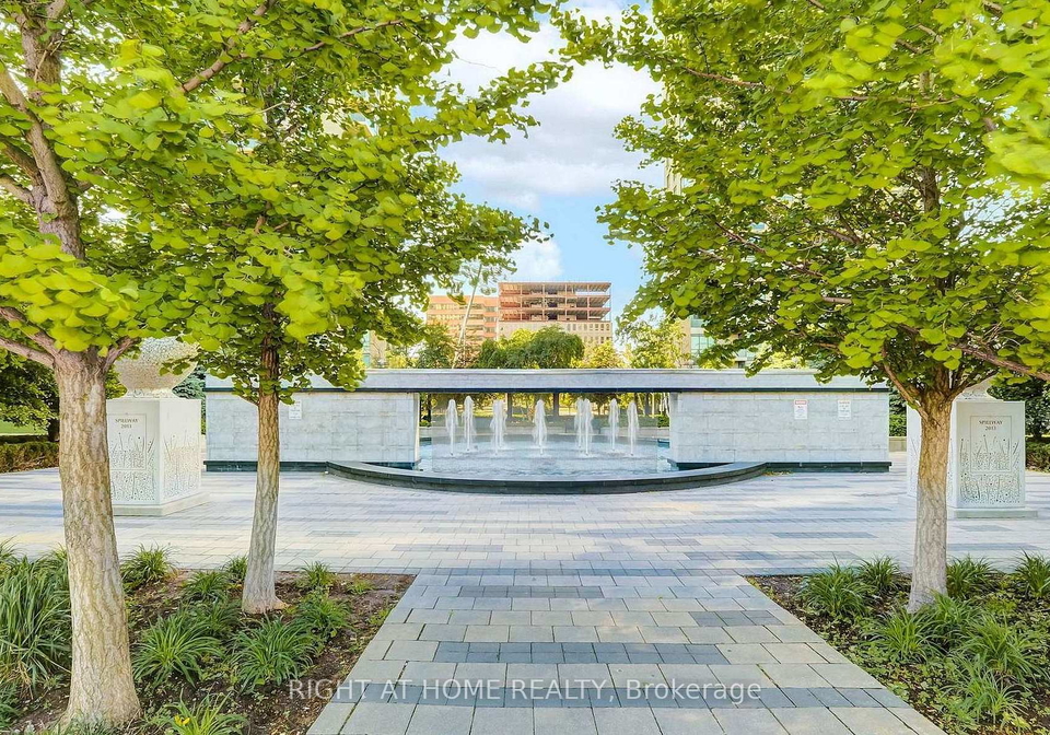 215-sherway-gardens-road-toronto-etobicoke-ontario-w13608878