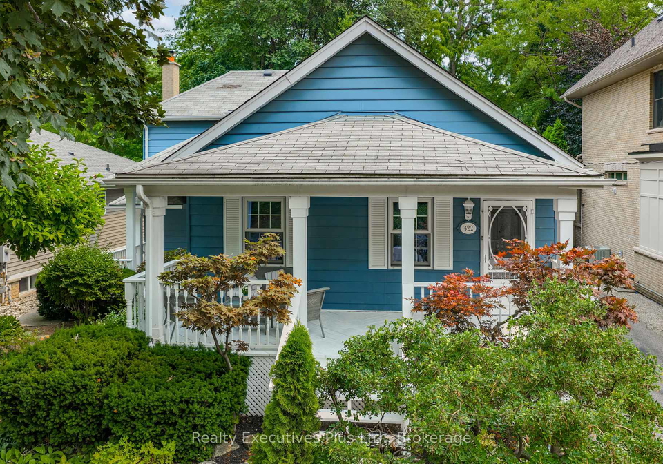 322-pine-avenue-oakville-ontario-w13609074