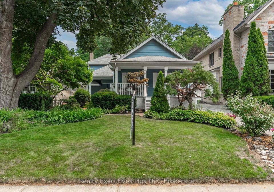 322-pine-avenue-oakville-ontario-w13609074