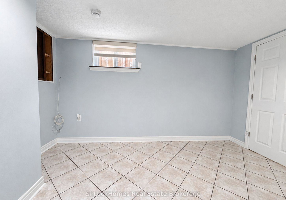 15-snowood-court-toronto-york-ontario-w13609202